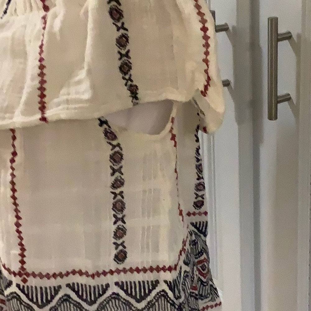 Woman’s peasant blouse - Picture 4 of 6